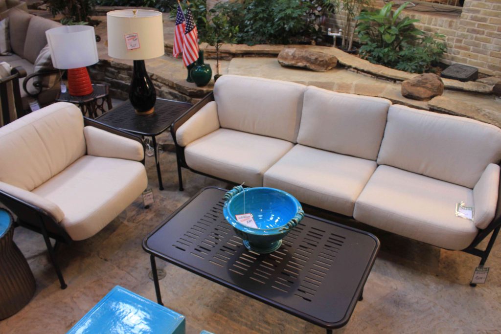 quality outdoor tan patio furniture