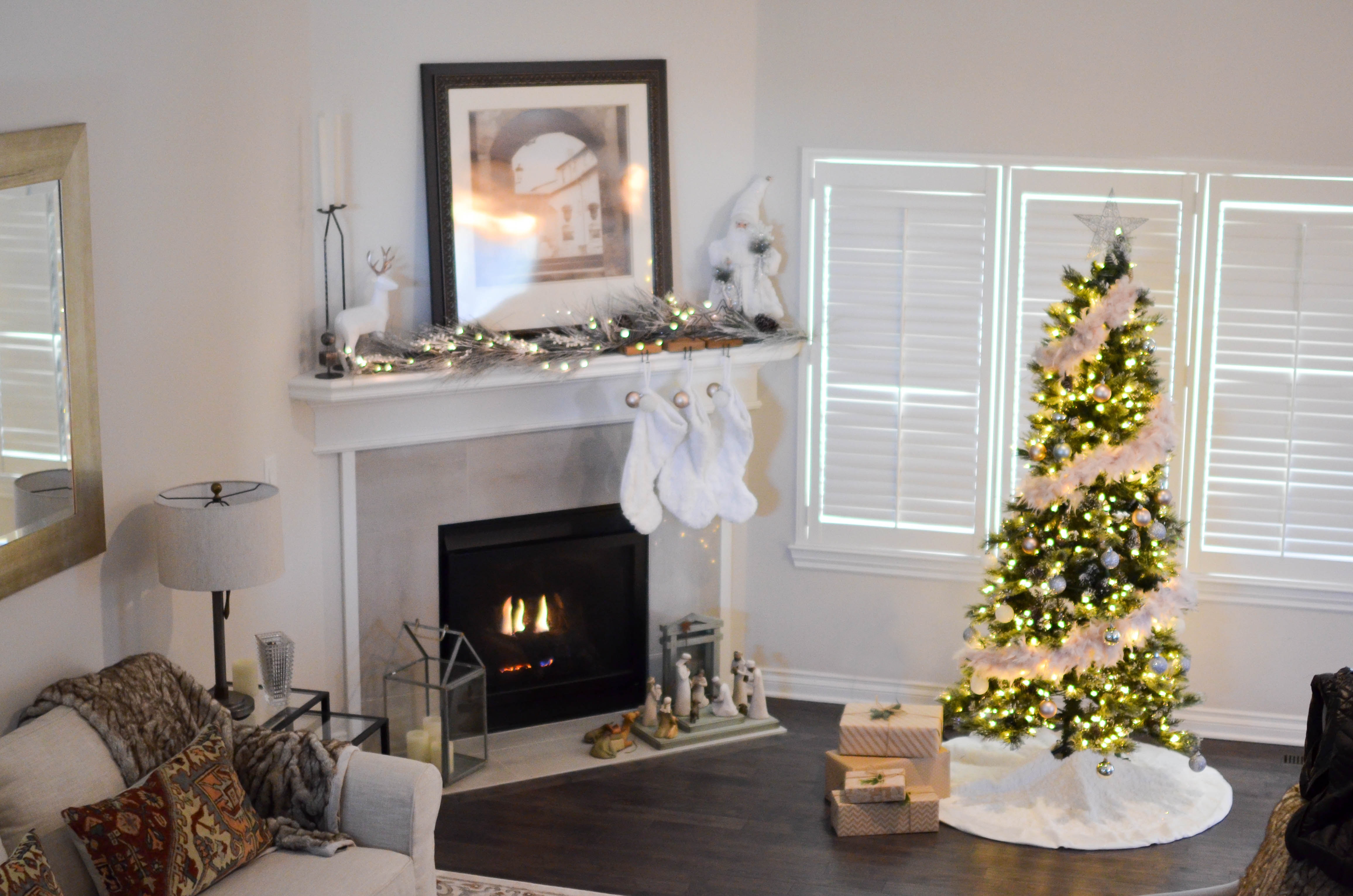 white holiday mantel