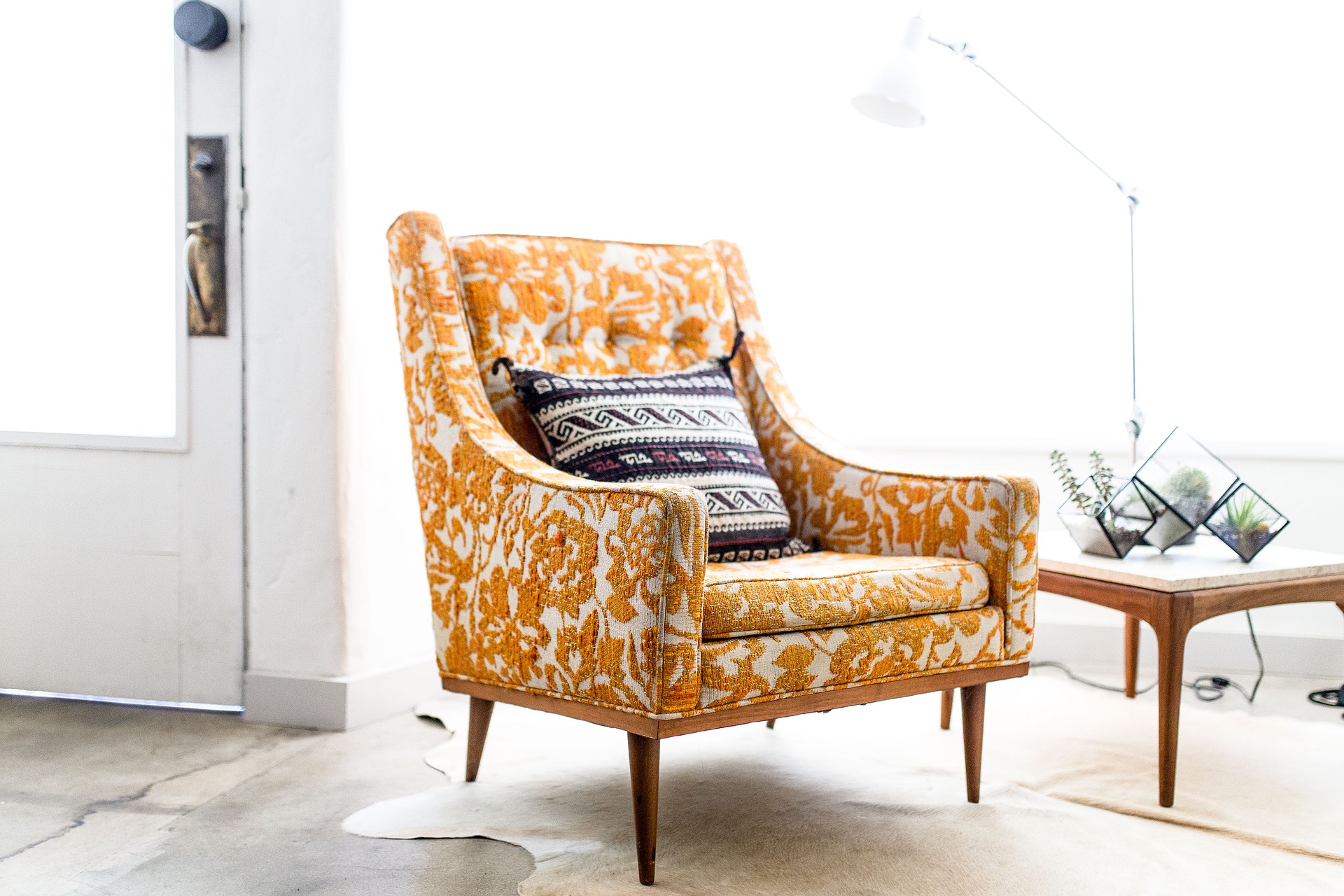yellow textured chair